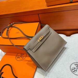 CK18 Etoupe Kelly Danse 22CM Swift Leather GHW Hardware Dubai UAE