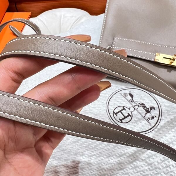 CK18 Etoupe Kelly Danse 22CM Swift Leather GHW Hardware Dubai UAE