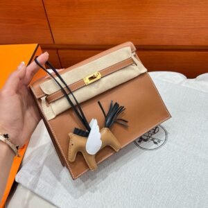 CK37 Gold Kelly Danse 22CM Swift Leather GHW Hardware Dubai UAE