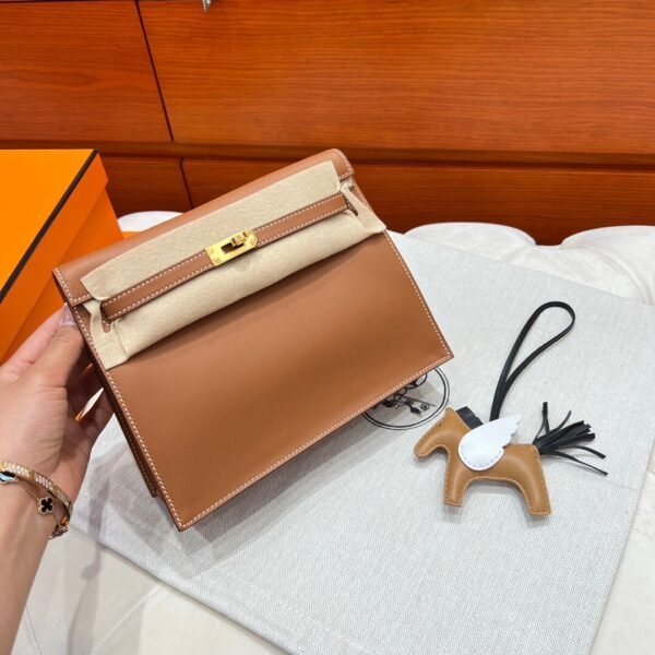 CK37 Gold Kelly Danse 22CM Swift Leather GHW Hardware Dubai UAE