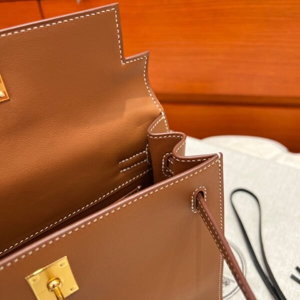 CK37 Gold Kelly Danse 22CM Swift Leather GHW Hardware Dubai UAE