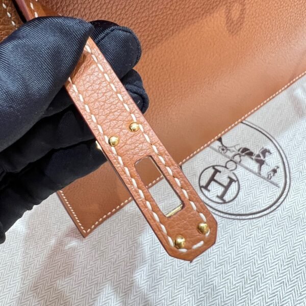 CK37 Gold Kelly Danse 22CM Evercolor Leather GHW Hardware Dubai UAE
