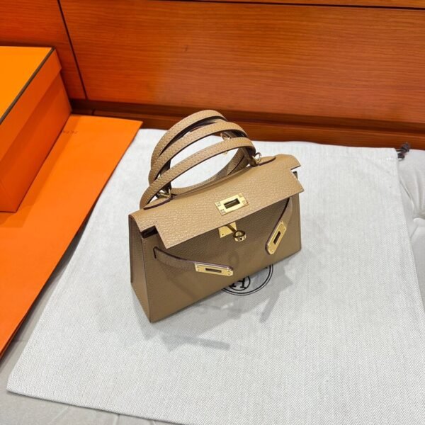 4B Biscuit Hermes Mini Kelly 19CM Chever Leather Gold Hardware All Handmade