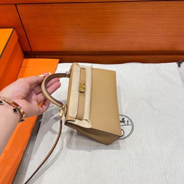 4B Biscuit Hermes Mini Kelly 19CM Chever Leather Gold Hardware All Handmade