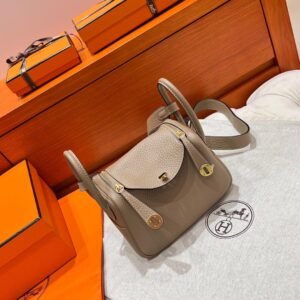 81 Gris tourterelle Mini lindy 19cm  Tc Leather Gold Hardware Full Handmade