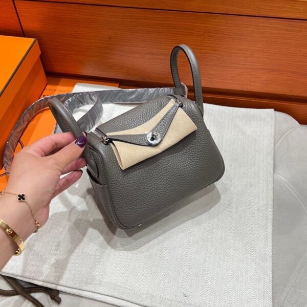 8F Etain Mini Lindy 19cm Tc Leather Silver Hardware Full Handmade ChatGPT