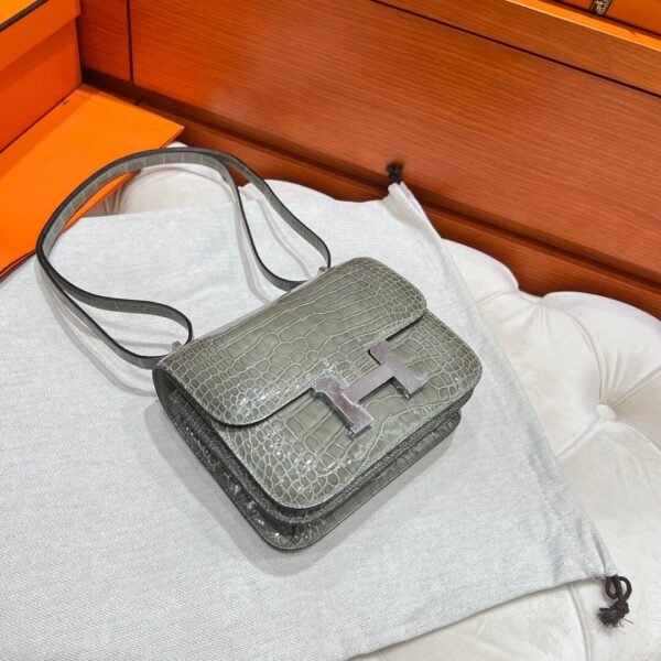 81 Gris Touretelle Constance 19CM Alligator Leather Silver Hardware Full Handmade
