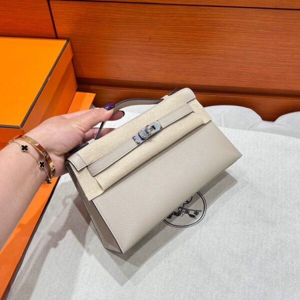 81 Gris Tourterelle Kelly Pochette Epsom Leather Silver Hardware Full Handmade