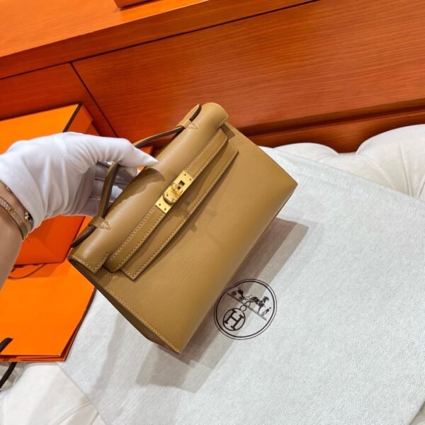 4B Biscuit Kelly Pochette Swift Leather Gold Hardware Full Handmade