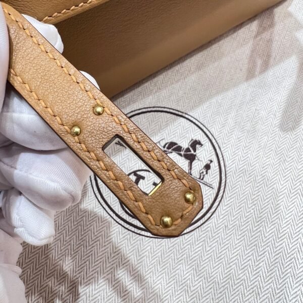 4B Biscuit Kelly Pochette Swift Leather Gold Hardware Full Handmade