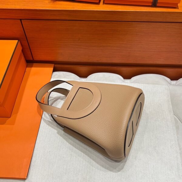 0M Chai ln The Loop 18CM Clemence Leather Gold Hardware Full Handmade