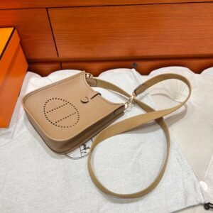 OM Chai Mini Evelyne 17CM Tc Leather Gold Hardware Full Handmade