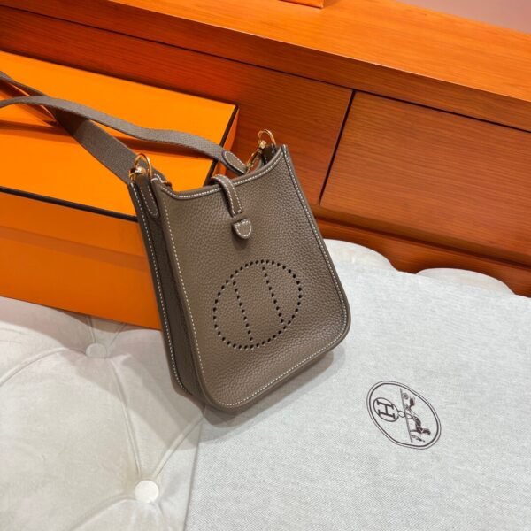 CK18 Etoupe Mini Evelyne 17CM Tc Leather Silver Hardware Full Handmade